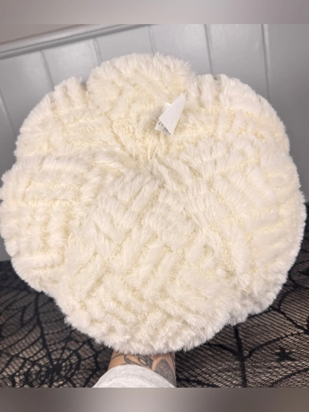 cupcakes & cashmere brand new